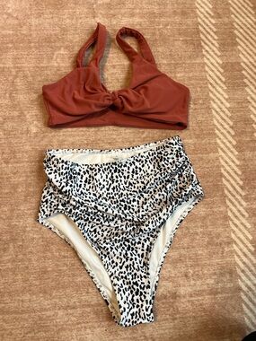 Rust Knot Bikini Top & High-Waist Leopard Bottoms
